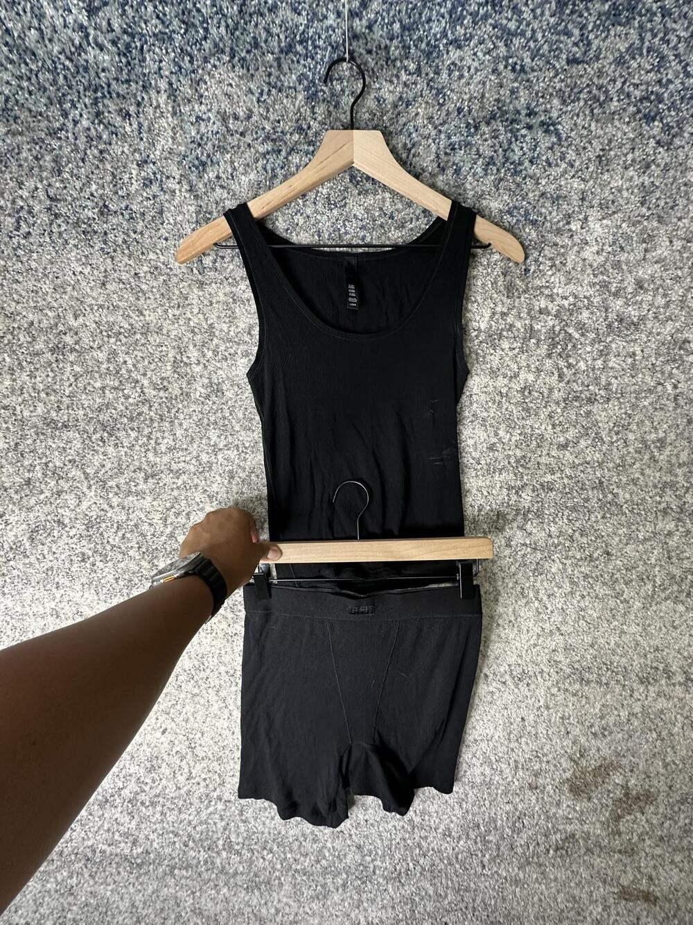 Ribbed Lounge Set Womens Large Black Skims Cami Tank Top Shorts Sleepwear